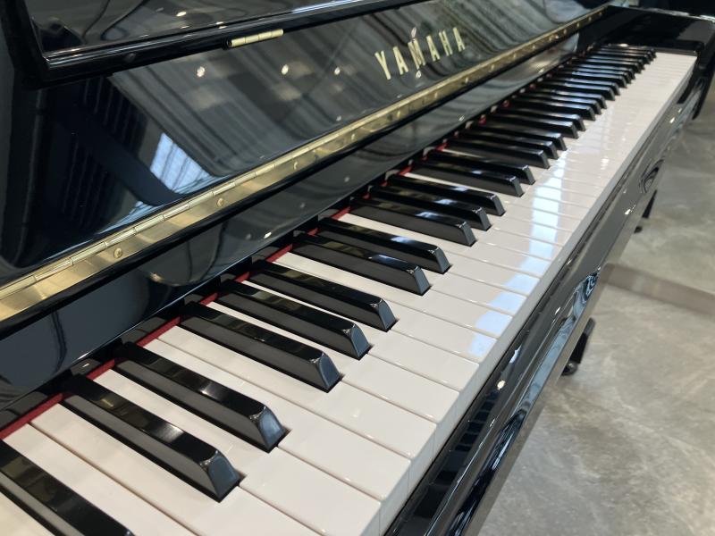 中古 ヤマハ  アップライトピアノ  U100