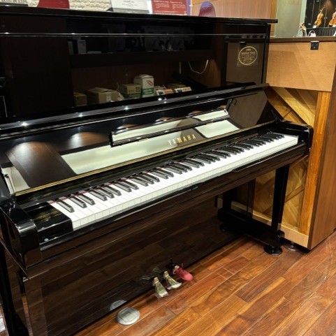 中古 ヤマハ  アップライトピアノ  YU3