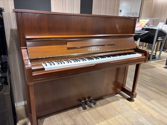 中古 ヤマハ アップライトピアノ YU1Wn
