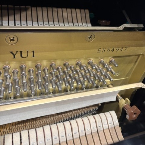 中古 ヤマハ  アップライトピアノ  YU1