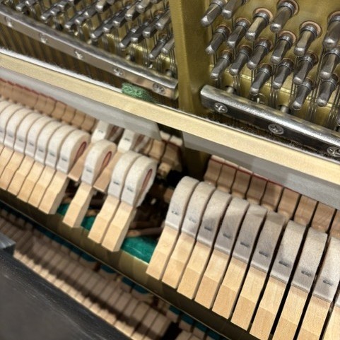 中古 ヤマハ  アップライトピアノ  YU1