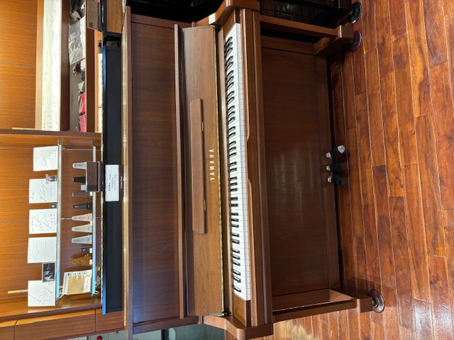 中古 ヤマハ アップライトピアノ YU1WN