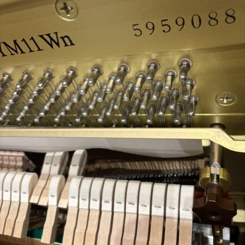 中古 ヤマハ  アップライトピアノ  YM11WN