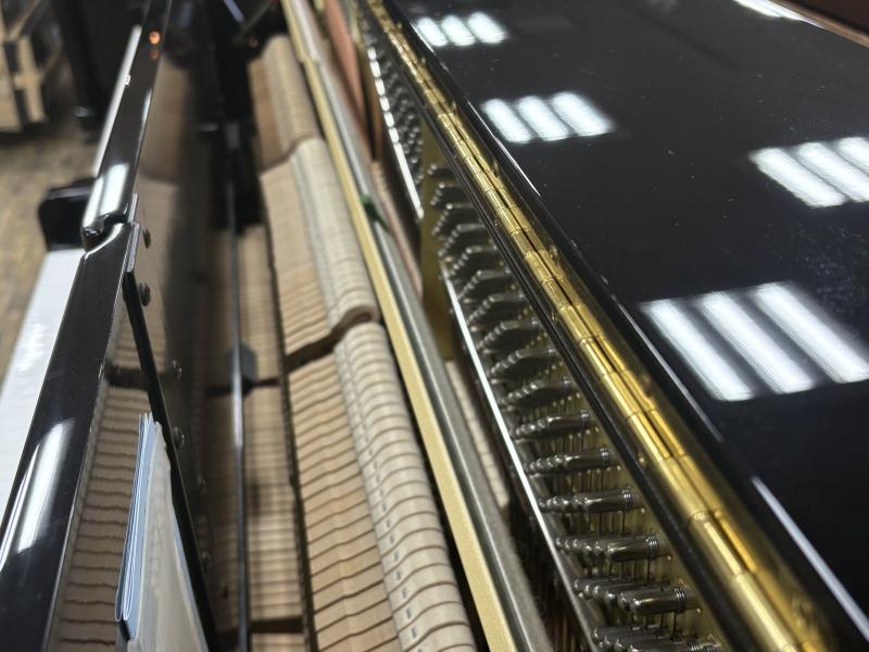 中古 ヤマハ  アップライトピアノ  YU10