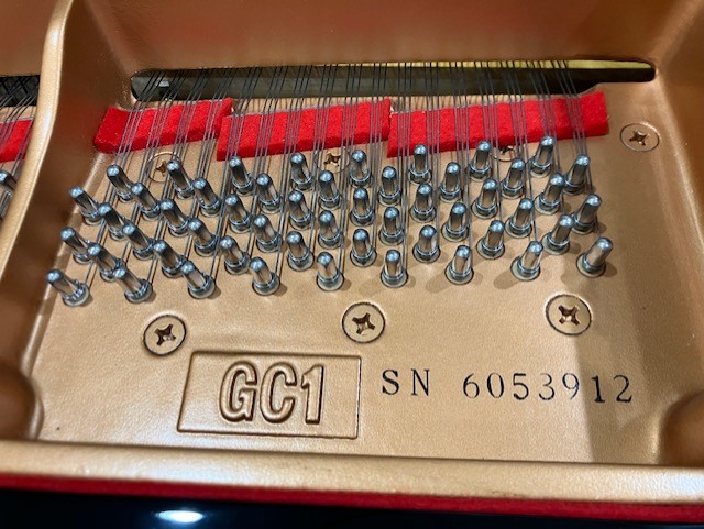 中古 ヤマハ  グランドピアノ  GC1SN