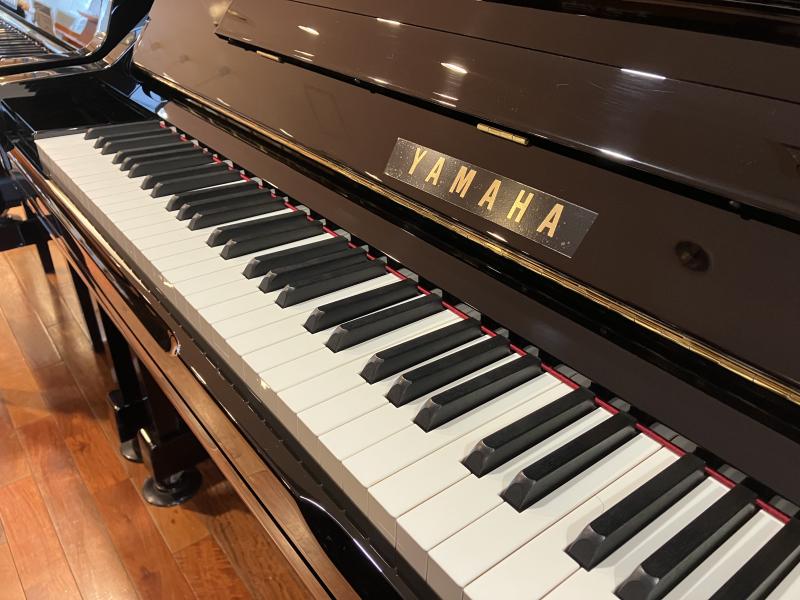中古 ヤマハ アップライトピアノ YU30BM