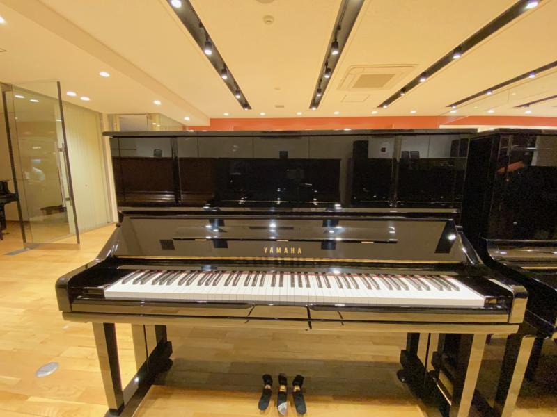 中古 ヤマハ アップライトピアノ YU30