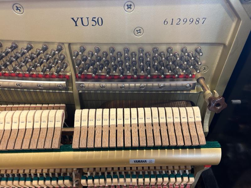 中古 ヤマハ  アップライトピアノ  YU50