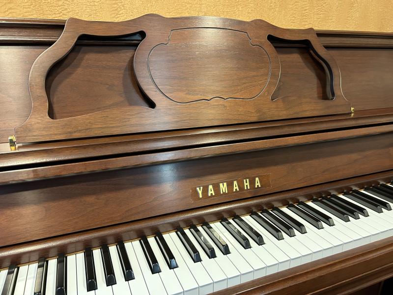 中古 ヤマハ  アップライトピアノ  YF101W