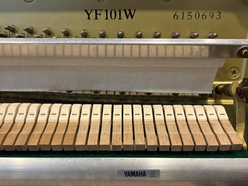 中古 ヤマハ  アップライトピアノ  YF101W