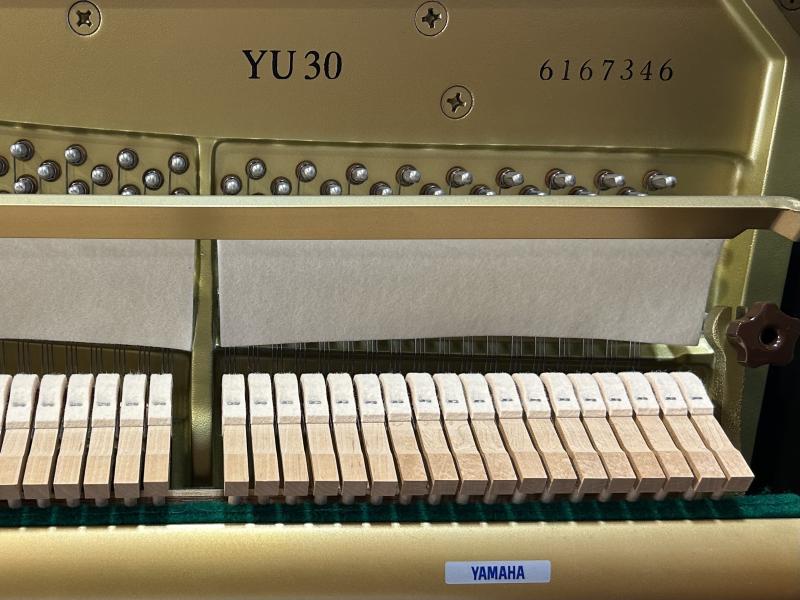 中古 ヤマハ  アップライトピアノ  YU30
