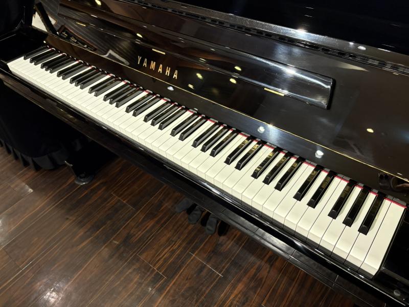 中古 ヤマハ  アップライトピアノ  YU11