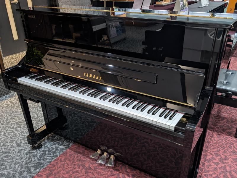中古 ヤマハ アップライトピアノ YU11SD