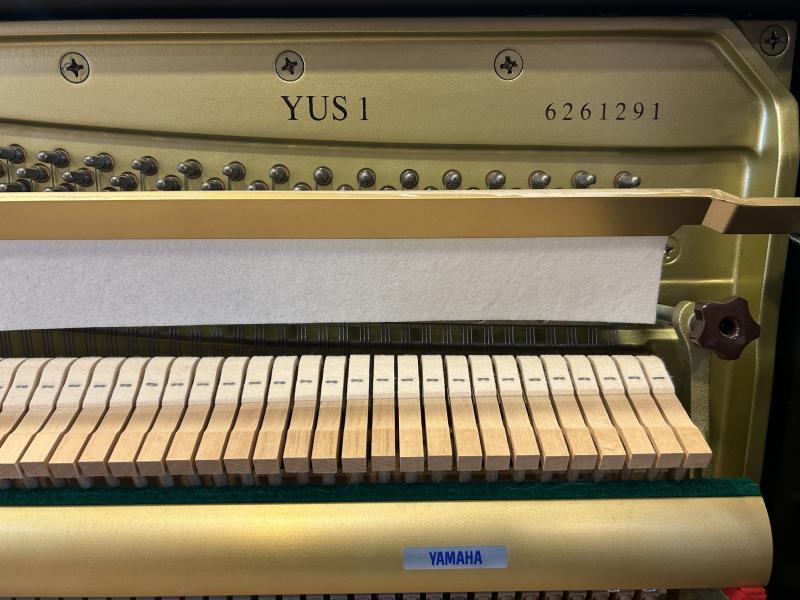 中古 ヤマハ  アップライトピアノ  YUS1