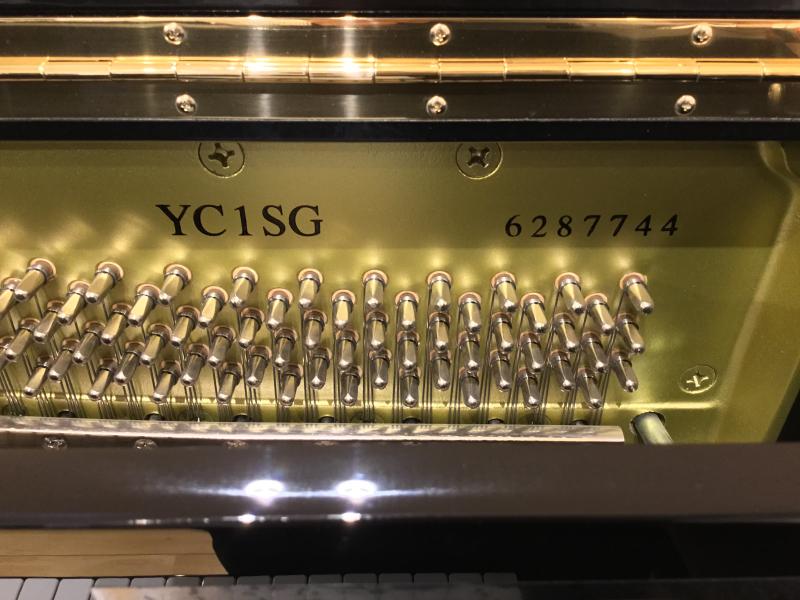 中古 ヤマハ  アップライトピアノ  YC1SG