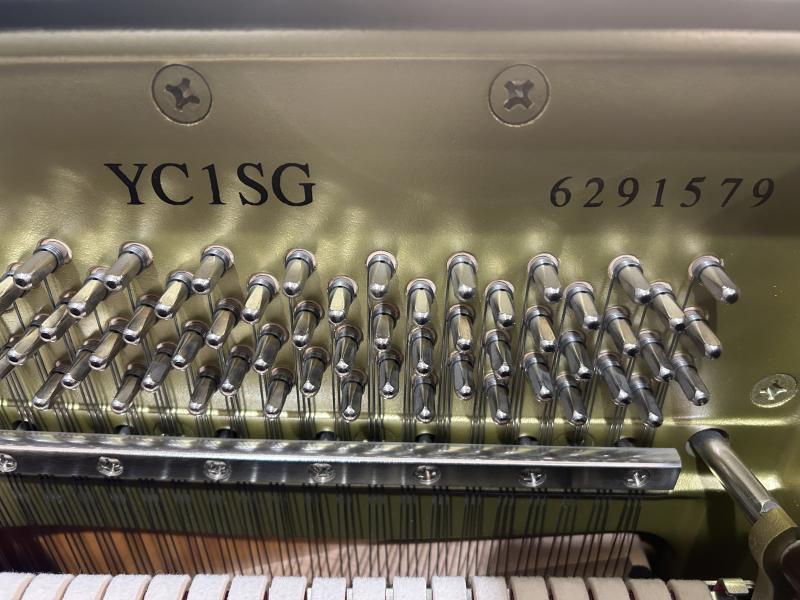 中古 ヤマハ  アップライトピアノ  YC1SG