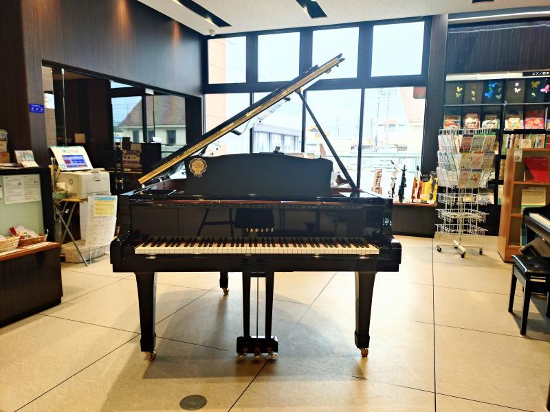 中古 ヤマハ グランドピアノ C1