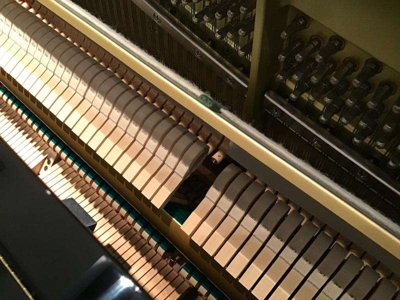 中古 ヤマハ  アップライトピアノ  YU33