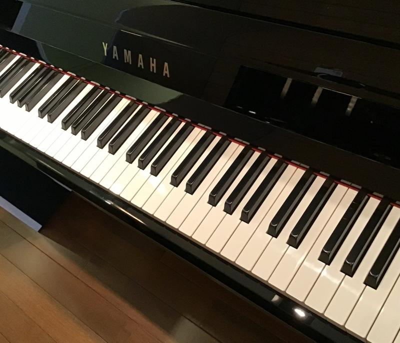 中古 ヤマハ  アップライトピアノ  YU33