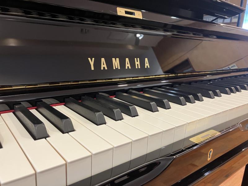 中古 ヤマハ  アップライトピアノ  YUS5