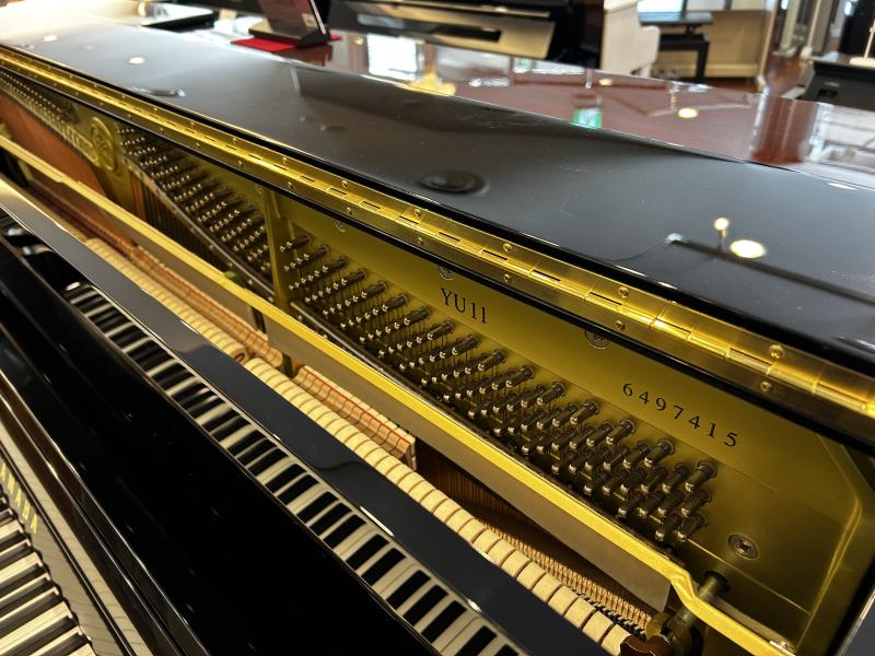 中古 ヤマハ  アップライトピアノ  YU11