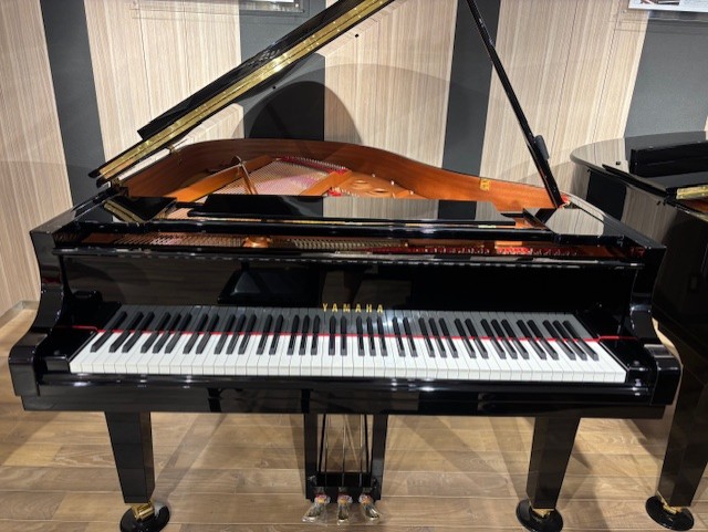 中古 ヤマハ グランドピアノ C2X