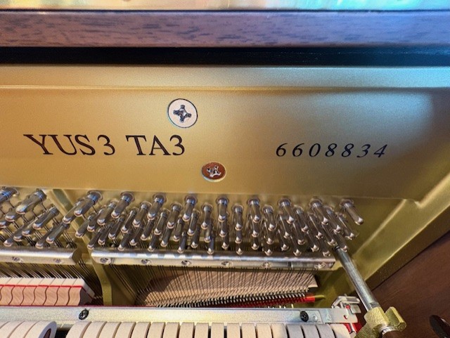 中古 ヤマハ  アップライトピアノ  YUSWnTA3