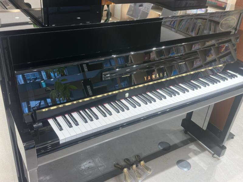 中古 ヤマハ アップライトピアノ b113