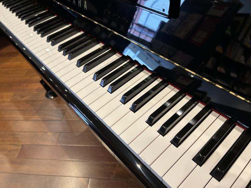 中古 ヤマハ  アップライトピアノ  b113SD