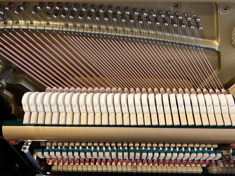 中古 ヤマハ  アップライトピアノ  b121