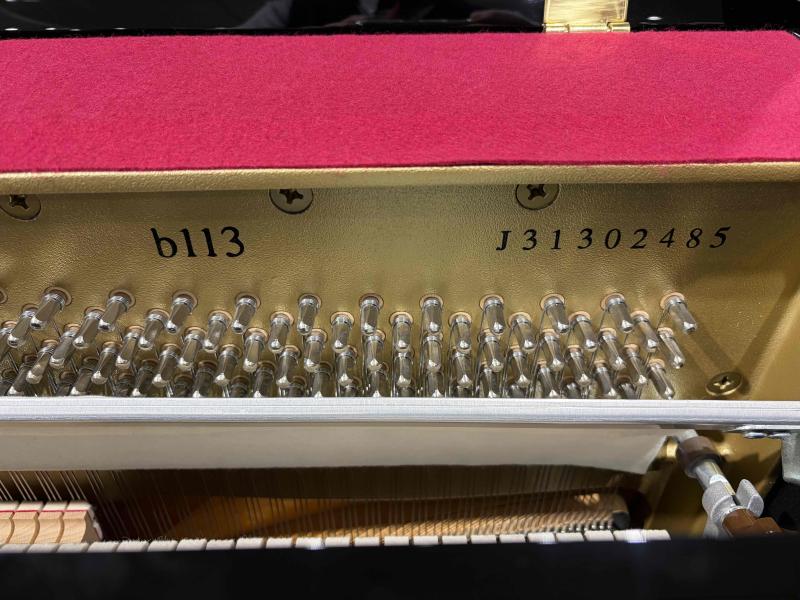 中古 ヤマハ  アップライトピアノ  b113