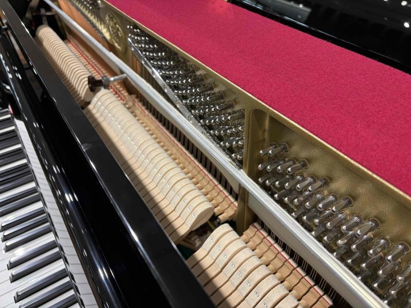 中古 ヤマハ  アップライトピアノ  b113