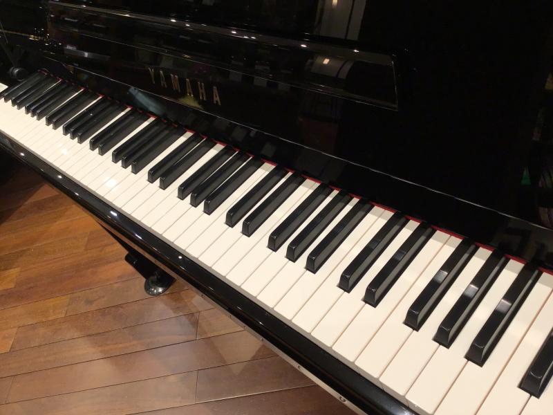 中古 ヤマハ  アップライトピアノ  b113SC3