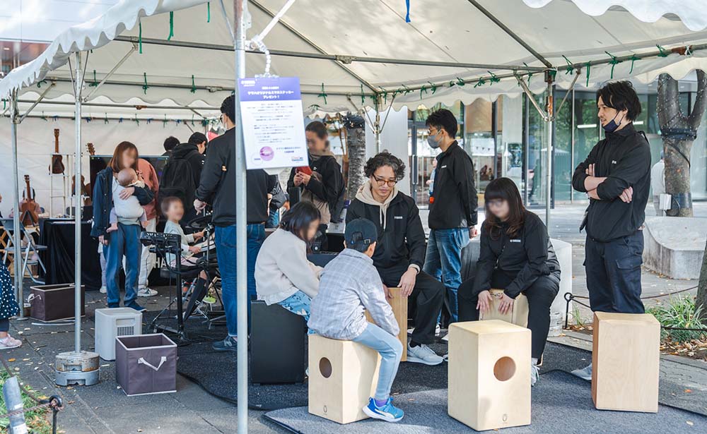 すぐに叩けるカホンワークショップ