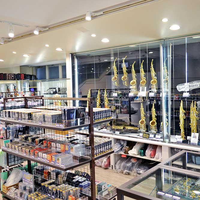1F 管楽器・弦楽器/管弦楽器リペアコーナー 1F 管楽器・弦楽器/管弦楽器リペアコーナー